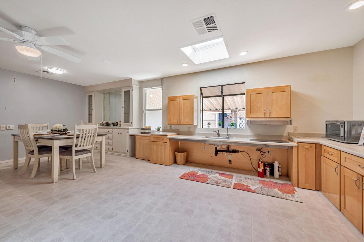 Detail Gallery Image 7 of 25 For 1445 Bascom Ave #47,  San Jose,  CA 95128 - 2 Beds | 2 Baths