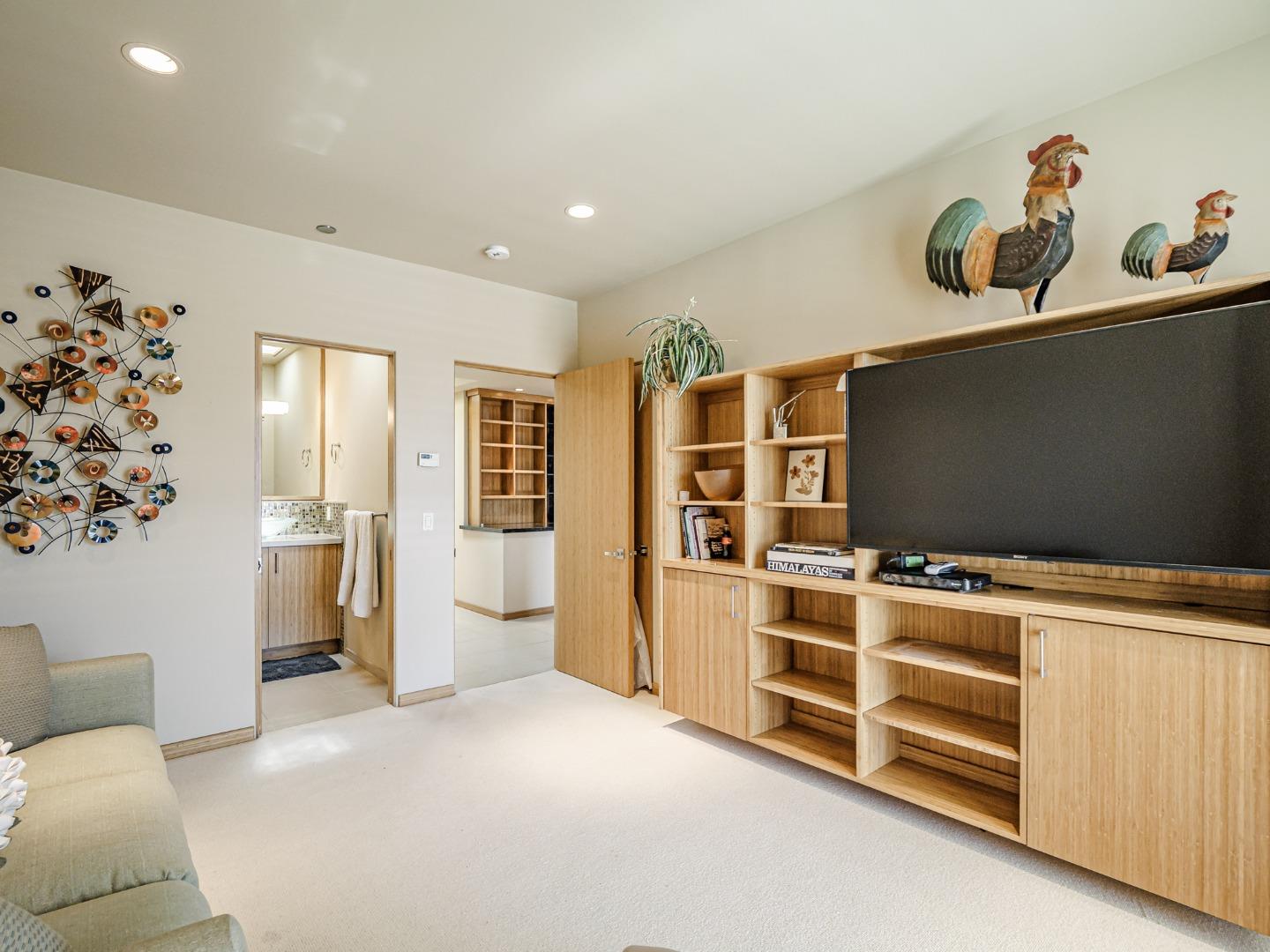 Detail Gallery Image 34 of 48 For 515 2nd St 2a,  Santa Cruz,  CA 95060 - 2 Beds | 2 Baths