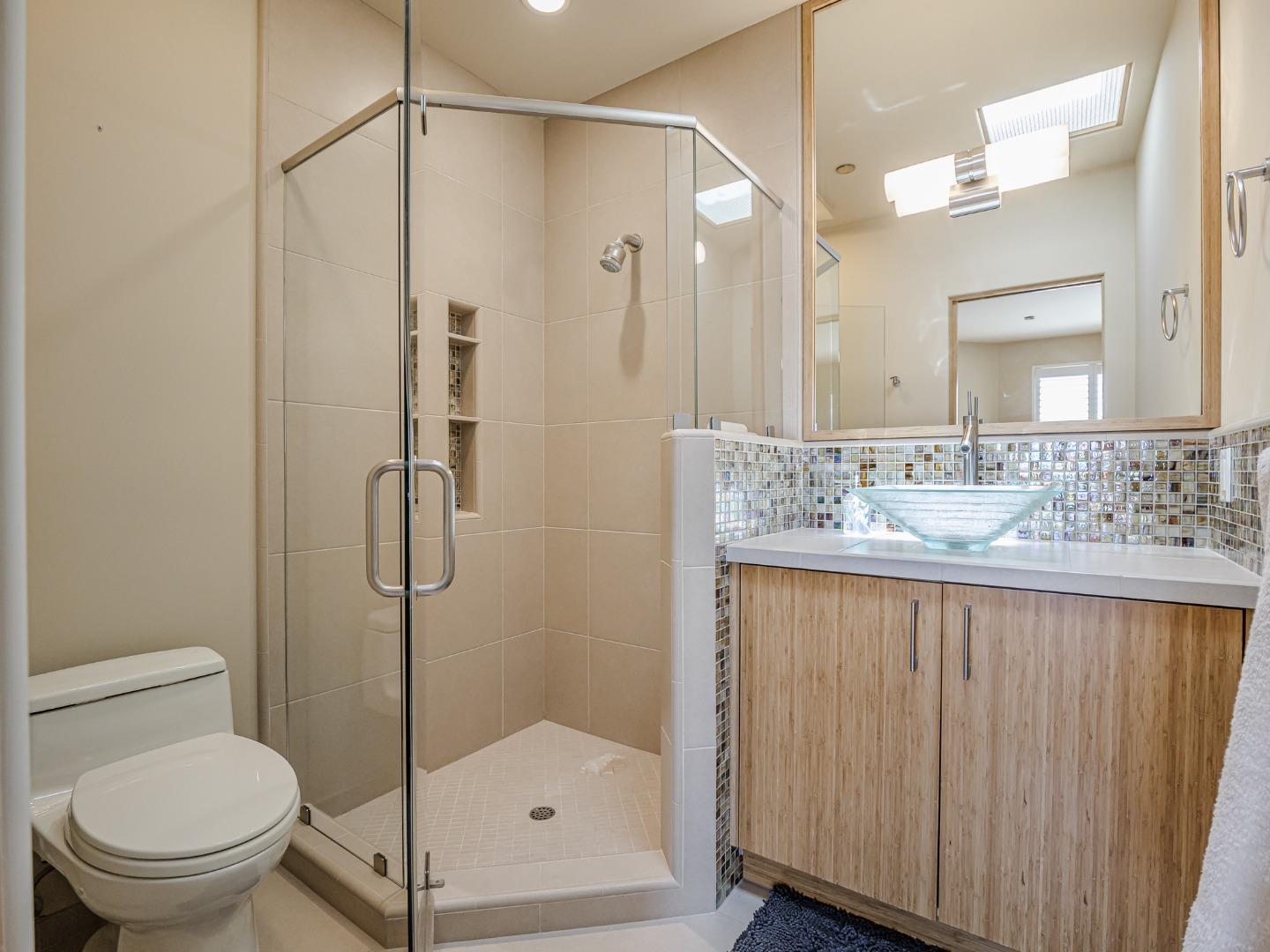 Detail Gallery Image 35 of 48 For 515 2nd St 2a,  Santa Cruz,  CA 95060 - 2 Beds | 2 Baths