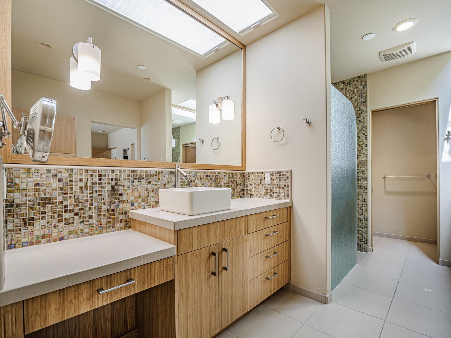 Detail Gallery Image 38 of 48 For 515 2nd St 2a,  Santa Cruz,  CA 95060 - 2 Beds | 2 Baths