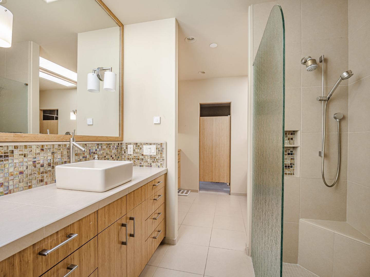 Detail Gallery Image 40 of 48 For 515 2nd St 2a,  Santa Cruz,  CA 95060 - 2 Beds | 2 Baths