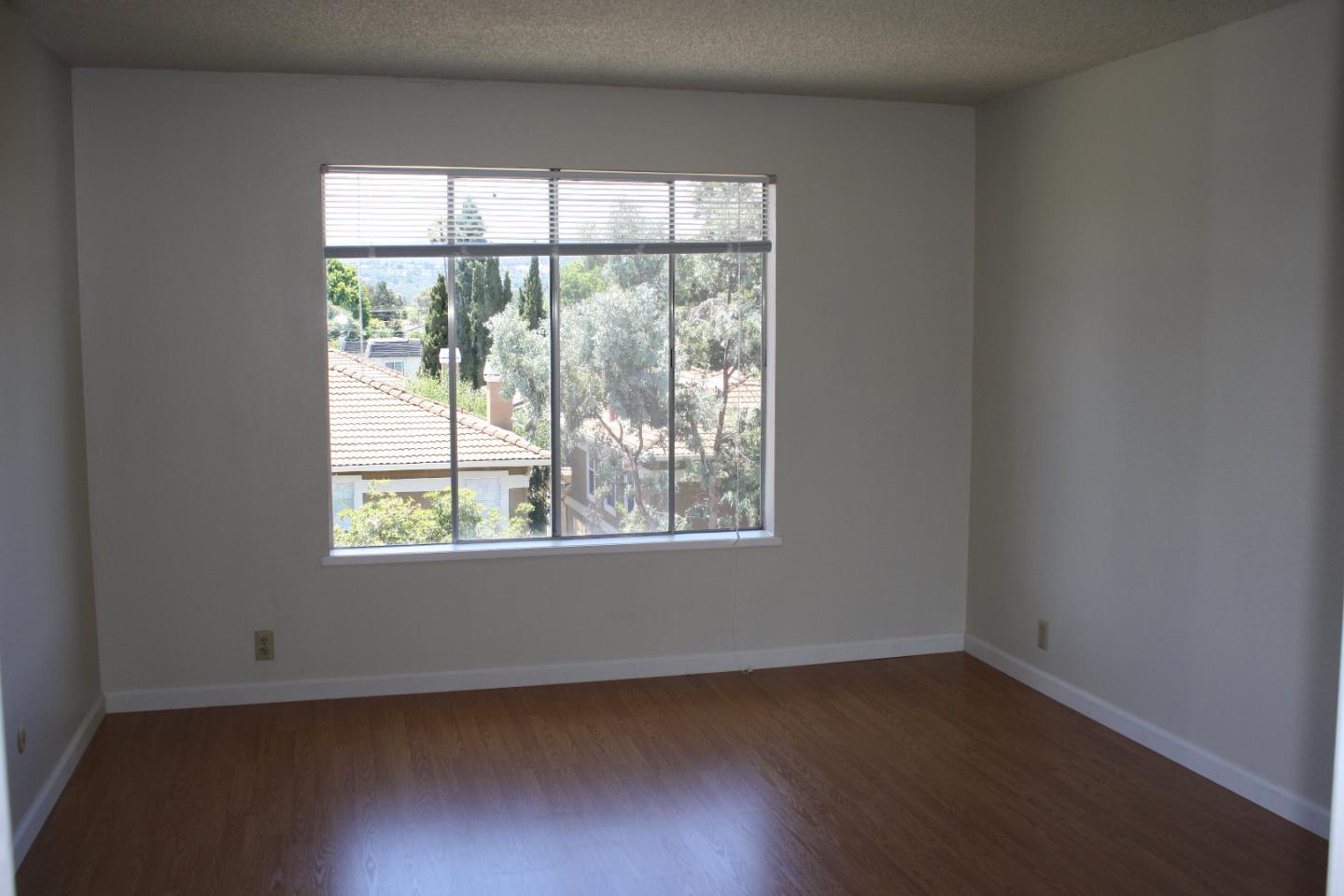 Detail Gallery Image 5 of 5 For 1458 Hudson St #311,  Redwood City,  CA 94061 - 1 Beds | 1 Baths