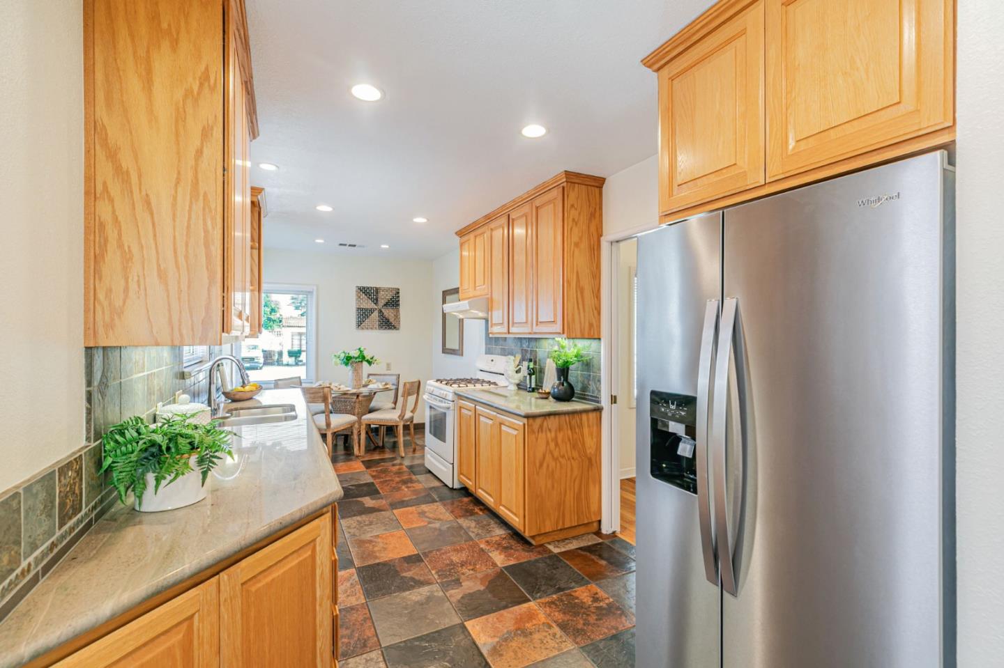 Detail Gallery Image 12 of 41 For 86 S Cragmont Ave, San Jose,  CA 95127 - 3 Beds | 2 Baths