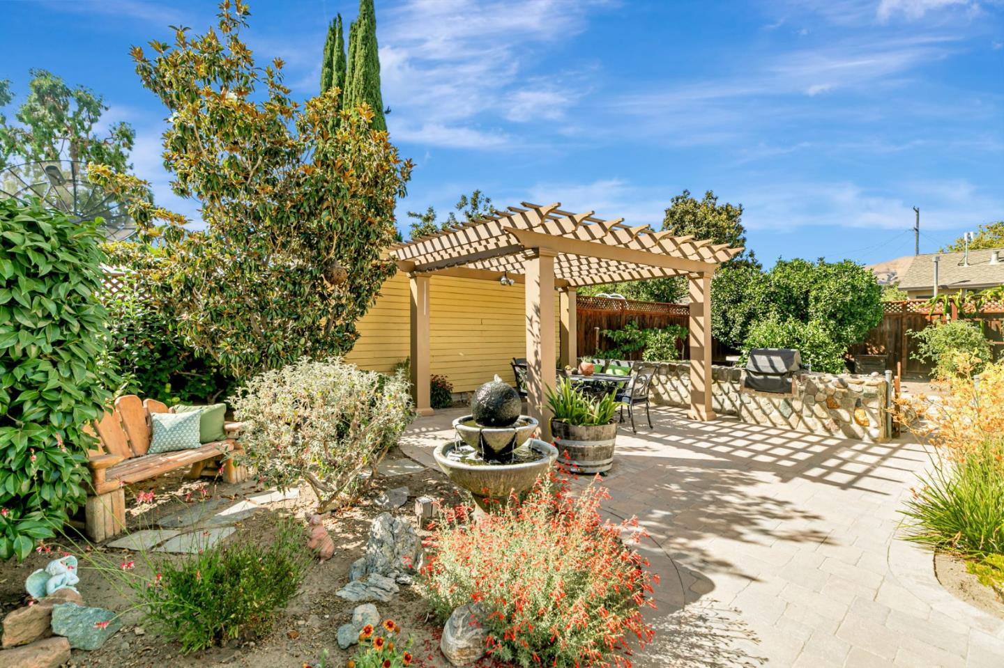 Detail Gallery Image 28 of 41 For 86 S Cragmont Ave, San Jose,  CA 95127 - 3 Beds | 2 Baths