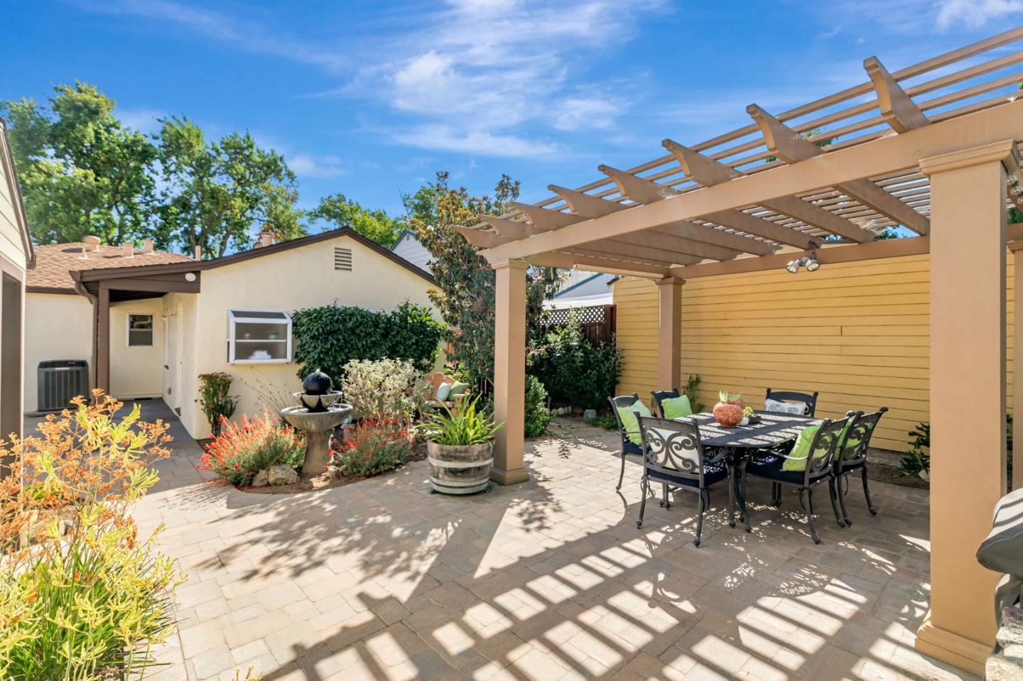 Detail Gallery Image 29 of 41 For 86 S Cragmont Ave, San Jose,  CA 95127 - 3 Beds | 2 Baths
