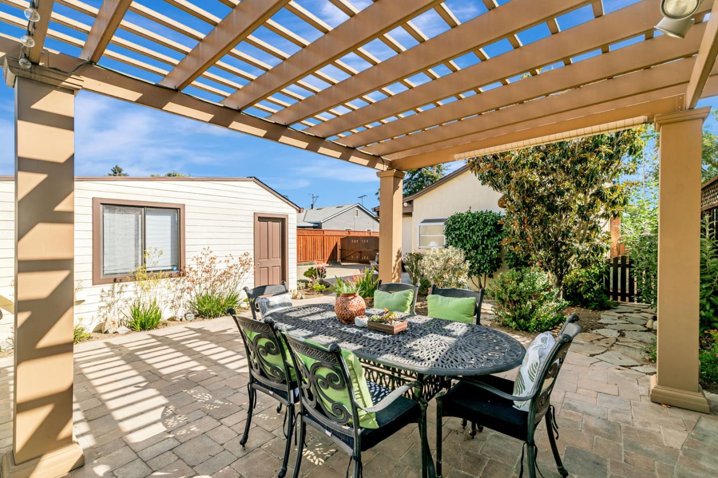 Detail Gallery Image 30 of 41 For 86 S Cragmont Ave, San Jose,  CA 95127 - 3 Beds | 2 Baths