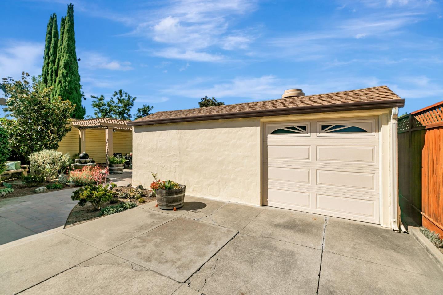Detail Gallery Image 33 of 41 For 86 S Cragmont Ave, San Jose,  CA 95127 - 3 Beds | 2 Baths