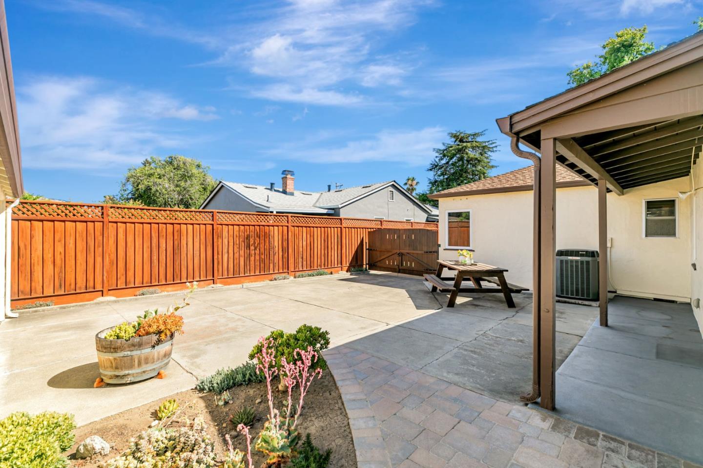 Detail Gallery Image 34 of 41 For 86 S Cragmont Ave, San Jose,  CA 95127 - 3 Beds | 2 Baths
