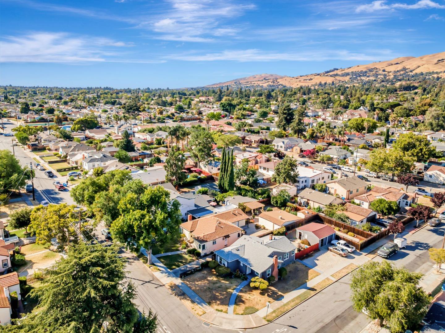 Detail Gallery Image 40 of 41 For 86 S Cragmont Ave, San Jose,  CA 95127 - 3 Beds | 2 Baths