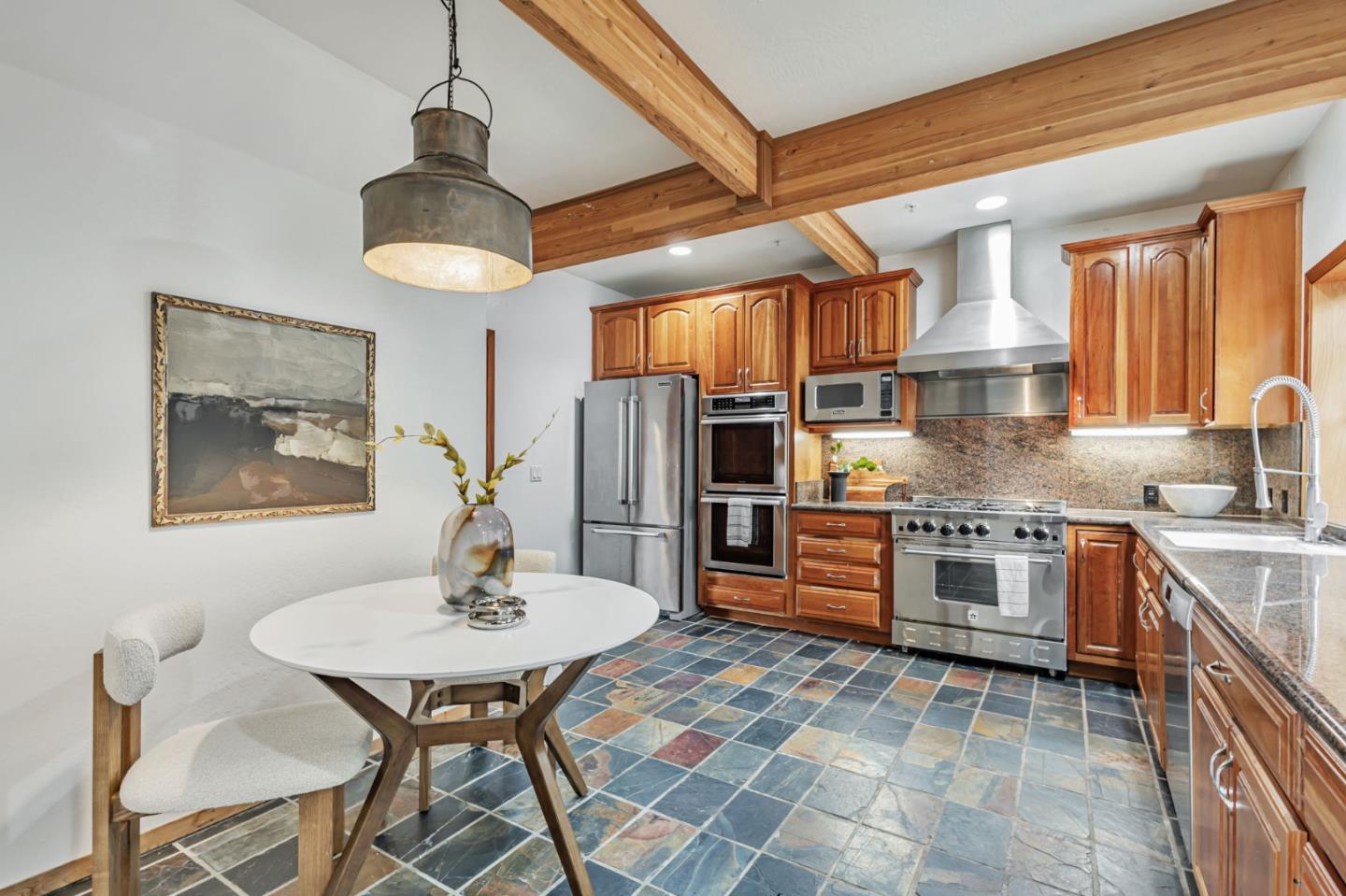 Detail Gallery Image 10 of 30 For 555 Avenue Portola, El Granada,  CA 94018 - 4 Beds | 3 Baths