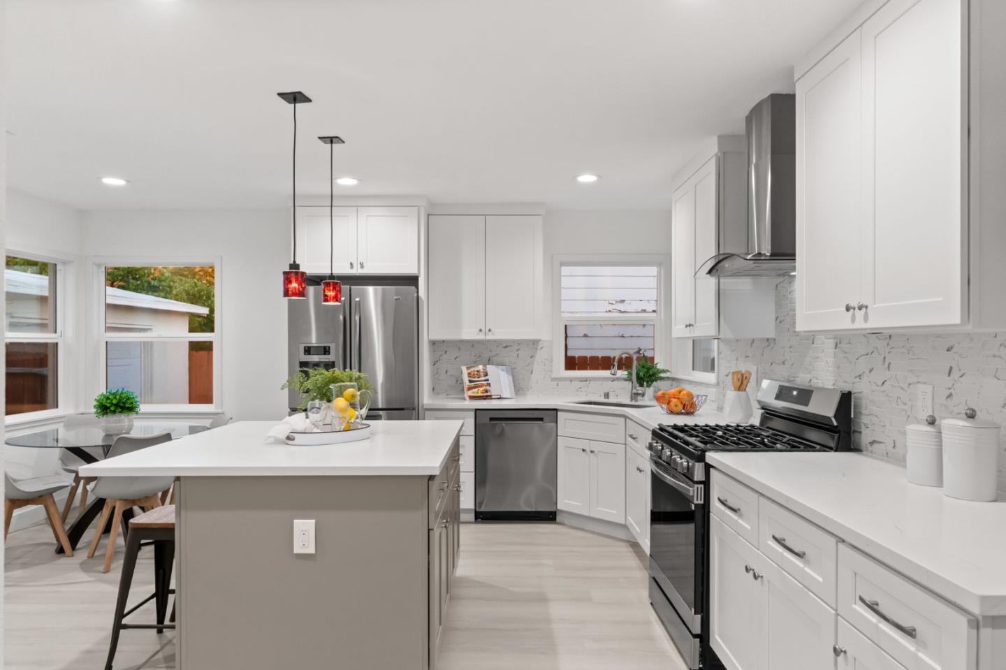 Detail Gallery Image 11 of 55 For 366 Cureton Pl, San Jose,  CA 95127 - 3 Beds | 2 Baths
