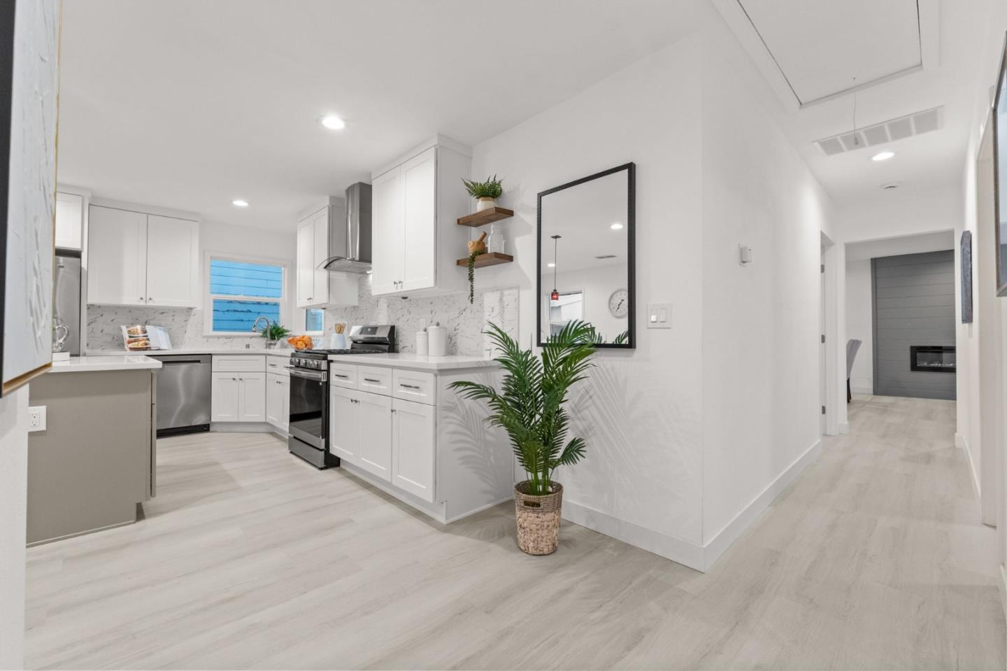 Detail Gallery Image 8 of 55 For 366 Cureton Pl, San Jose,  CA 95127 - 3 Beds | 2 Baths