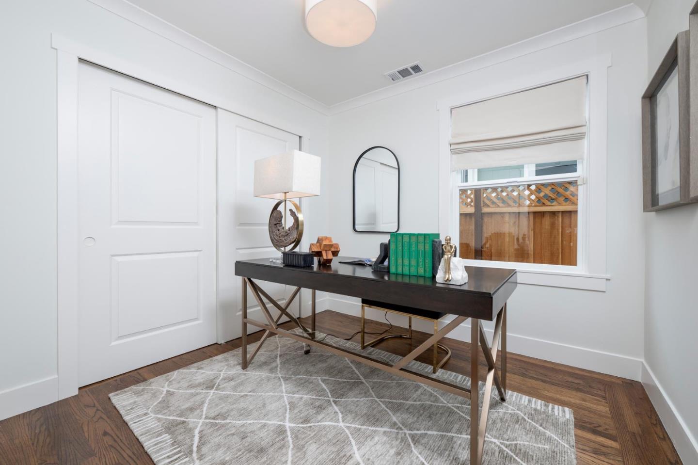 Detail Gallery Image 17 of 28 For 1144 Hawthorne Dr, San Mateo,  CA 94402 - 4 Beds | 2 Baths