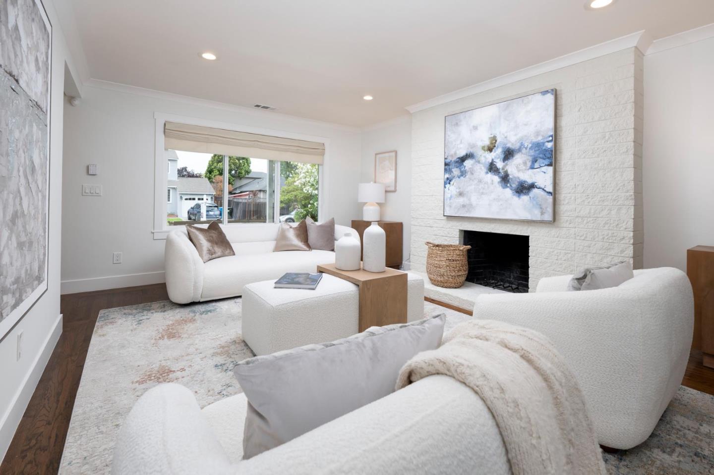 Detail Gallery Image 4 of 28 For 1144 Hawthorne Dr, San Mateo,  CA 94402 - 4 Beds | 2 Baths