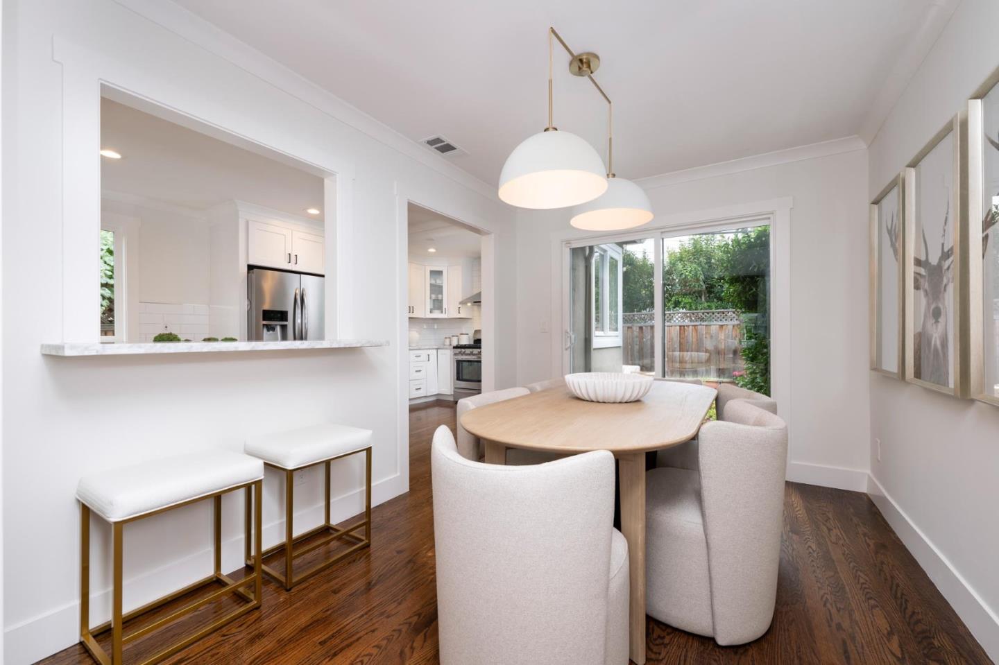 Detail Gallery Image 5 of 28 For 1144 Hawthorne Dr, San Mateo,  CA 94402 - 4 Beds | 2 Baths