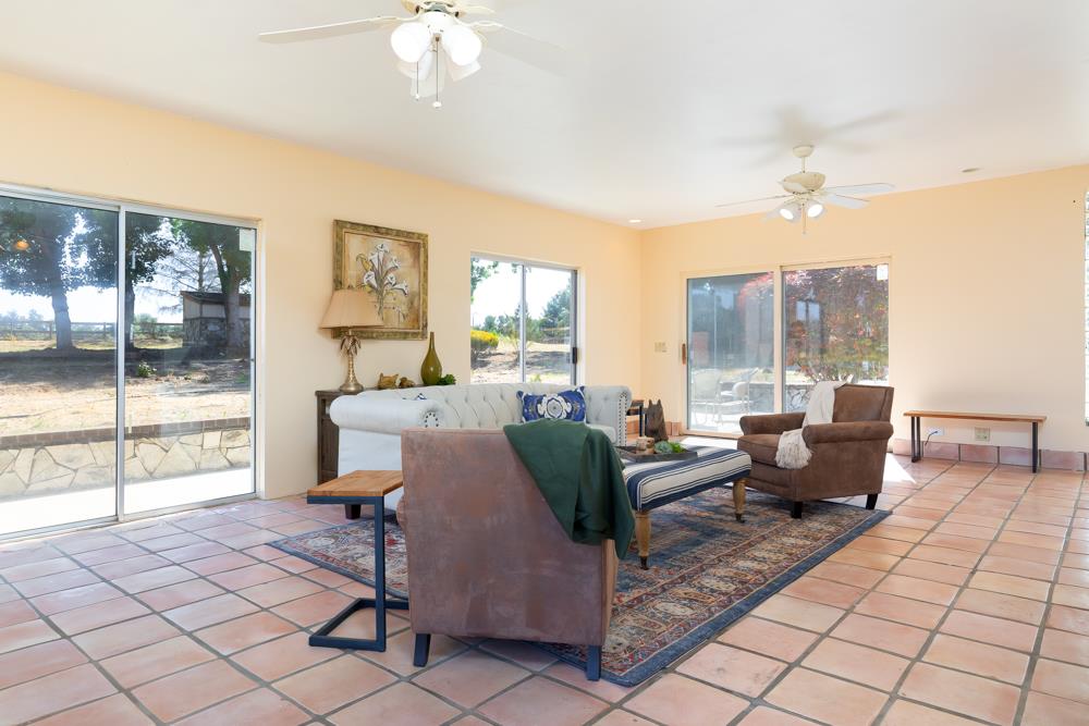 Detail Gallery Image 9 of 53 For 96 Wheelock Rd, Watsonville,  CA 95076 - 2 Beds | 2/1 Baths