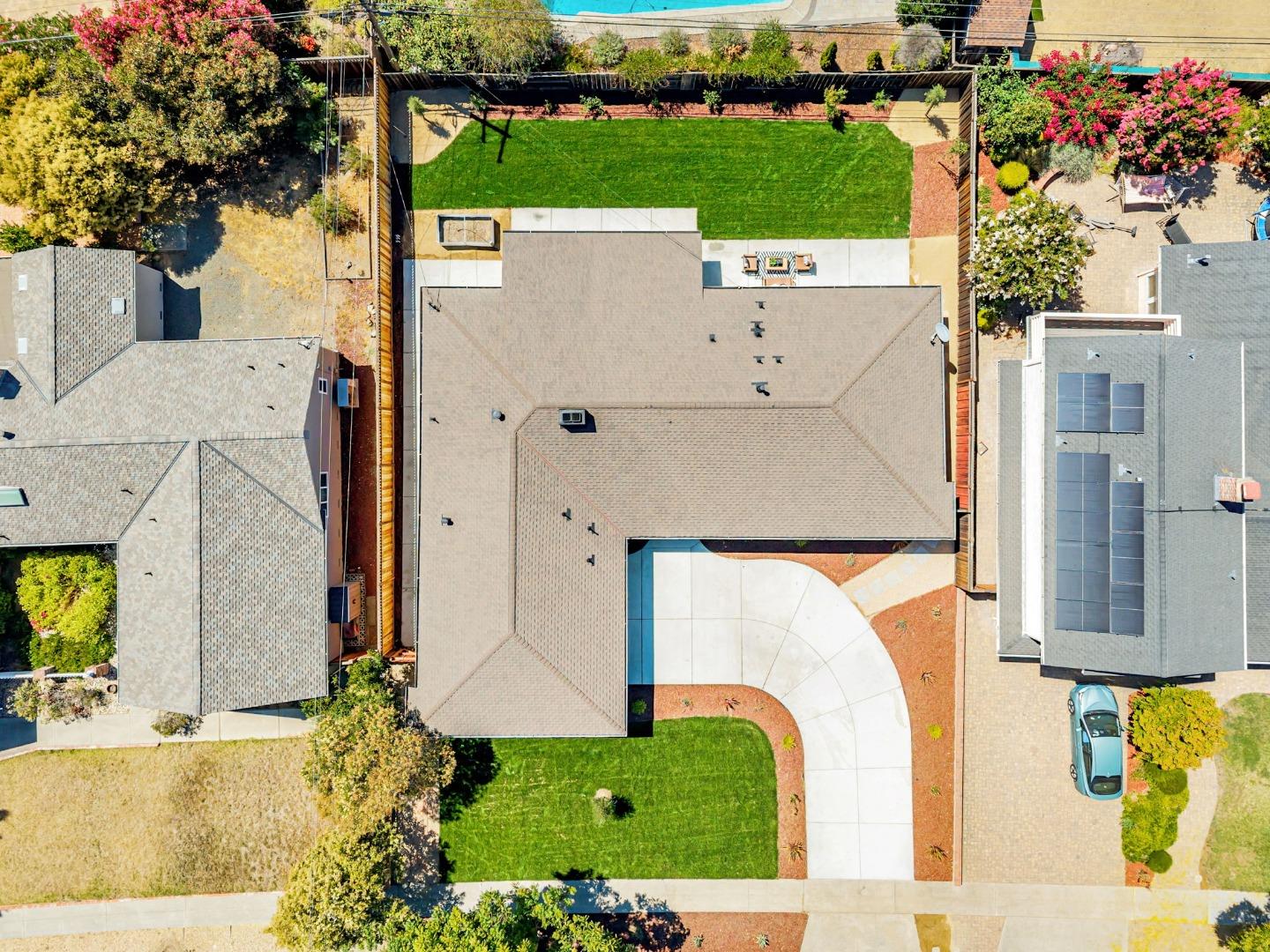 Detail Gallery Image 24 of 29 For 1349 Happy Valley Ave, San Jose,  CA 95129 - 3 Beds | 2/1 Baths