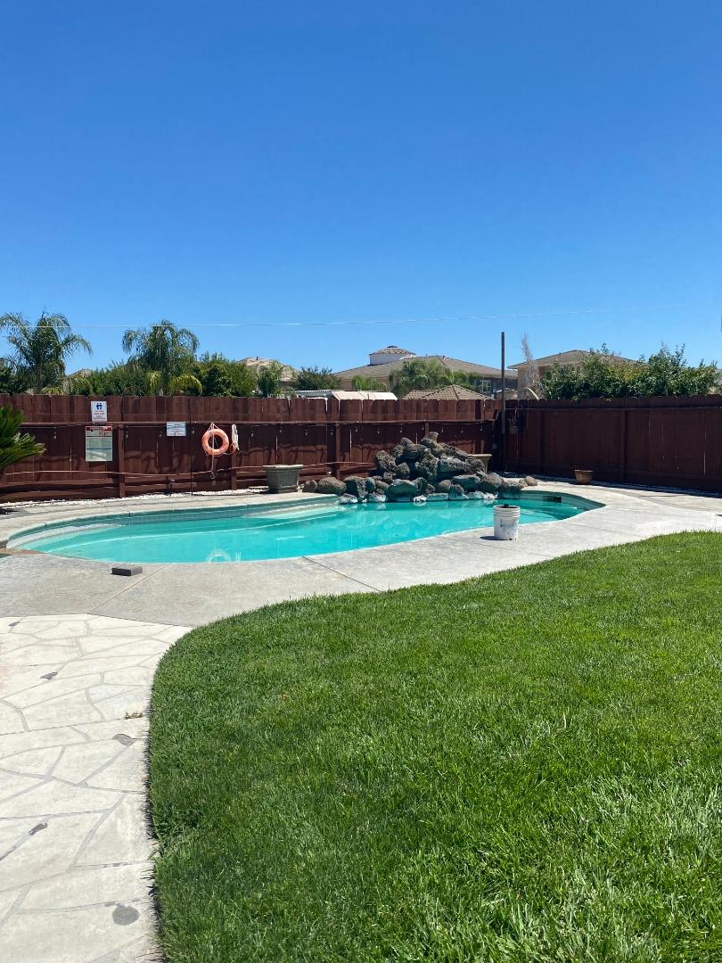 Detail Gallery Image 15 of 15 For 1210 Snow Ridge Ct, Modesto,  CA 95351 - 4 Beds | 2/1 Baths