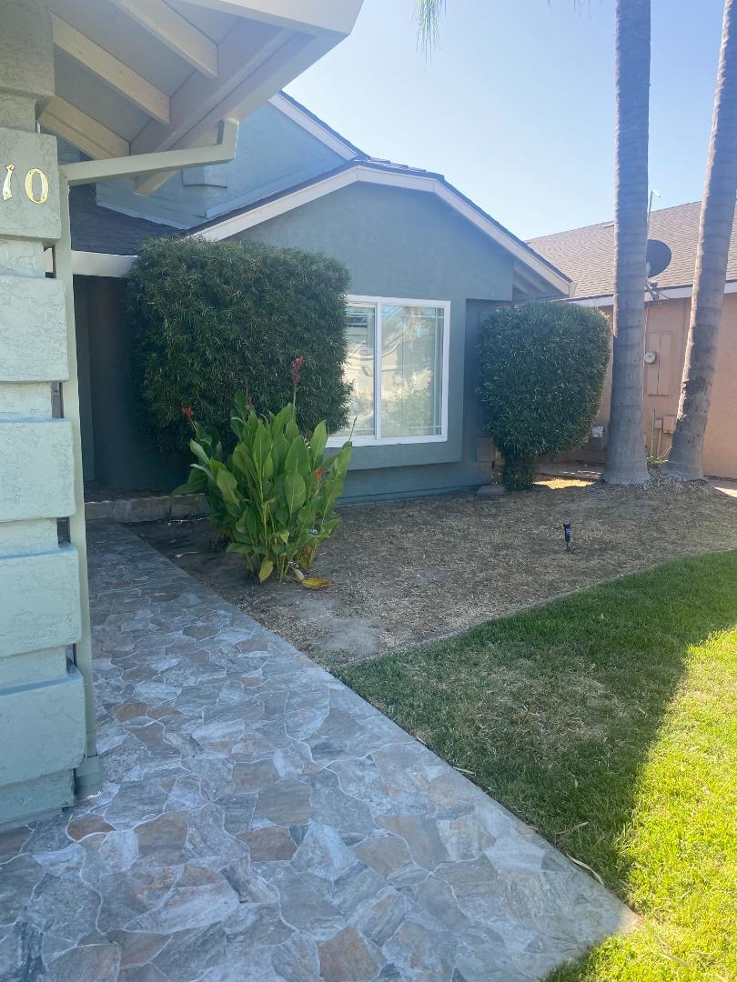 Detail Gallery Image 2 of 15 For 1210 Snow Ridge Ct, Modesto,  CA 95351 - 4 Beds | 2/1 Baths