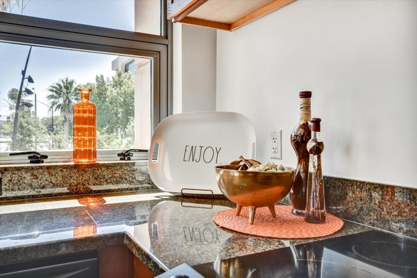Detail Gallery Image 10 of 29 For 175 W Saint James St #203,  San Jose,  CA 95110 - 2 Beds | 2 Baths