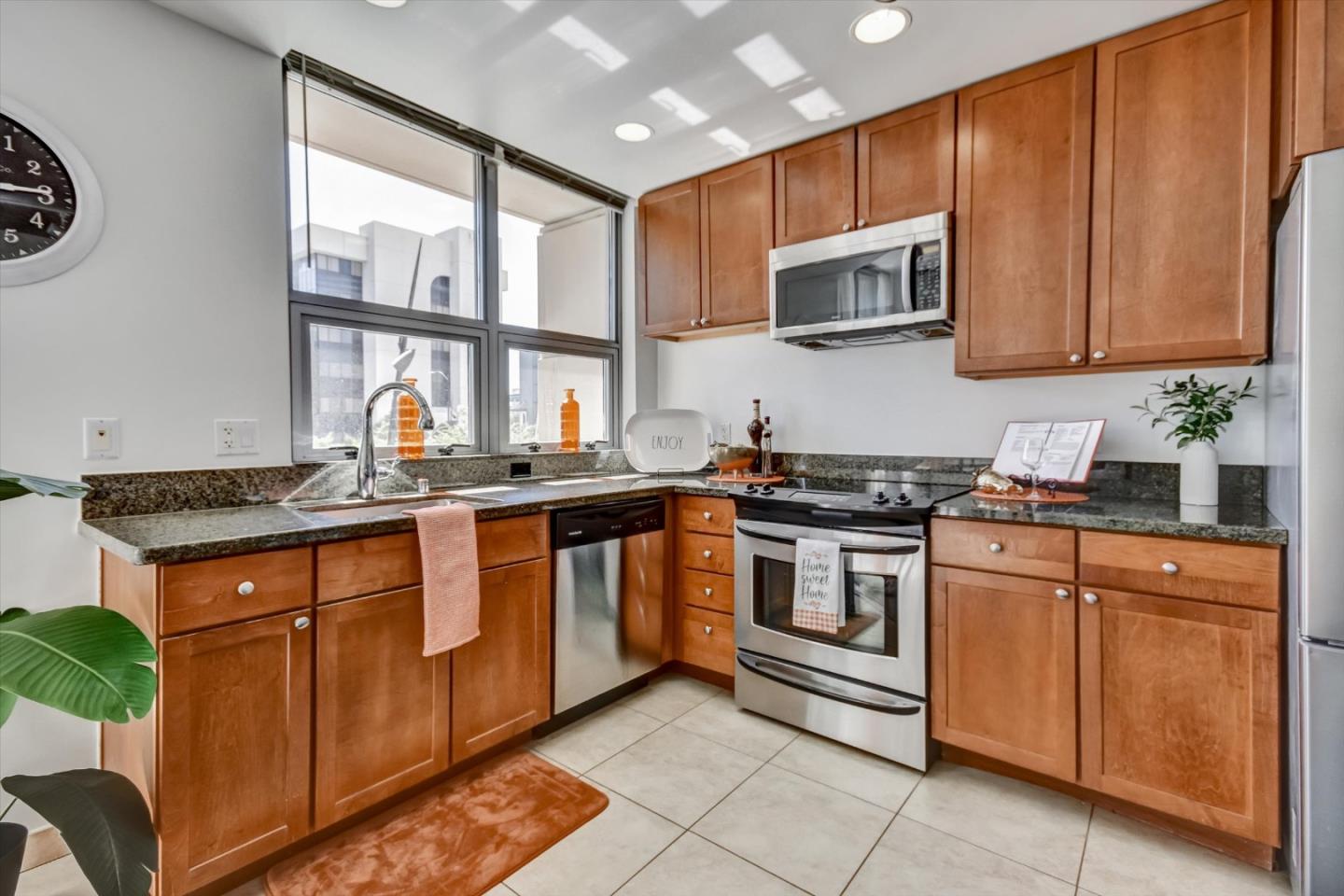 Detail Gallery Image 9 of 29 For 175 W Saint James St #203,  San Jose,  CA 95110 - 2 Beds | 2 Baths
