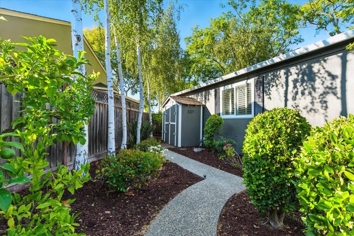 Detail Gallery Image 23 of 24 For 743 N Redwood Ave, San Jose,  CA 95128 - 3 Beds | 1 Baths