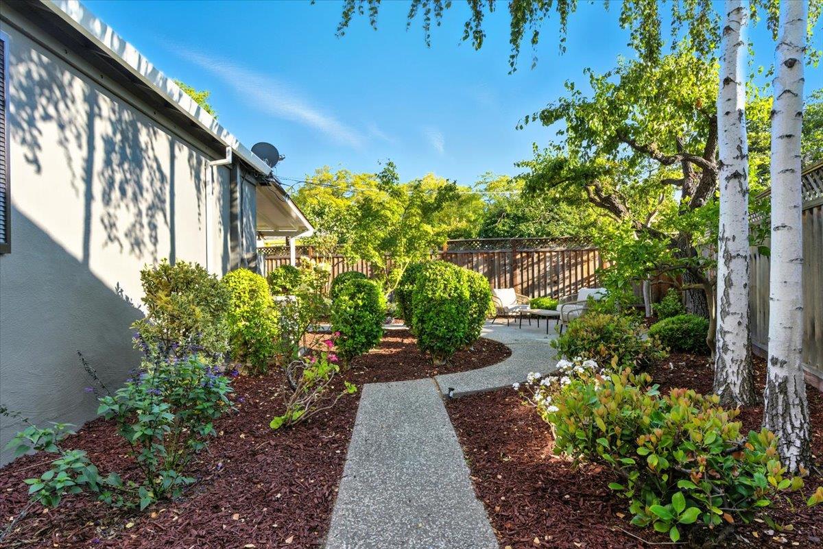 Detail Gallery Image 24 of 24 For 743 N Redwood Ave, San Jose,  CA 95128 - 3 Beds | 1 Baths