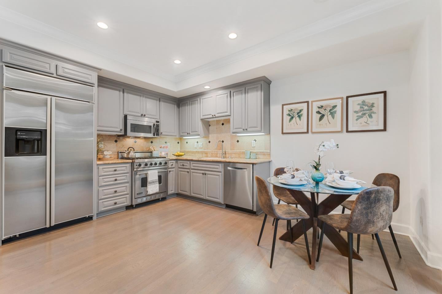 Detail Gallery Image 4 of 14 For 110 Boyer Ln, Los Gatos,  CA 95030 - 3 Beds | 2/1 Baths