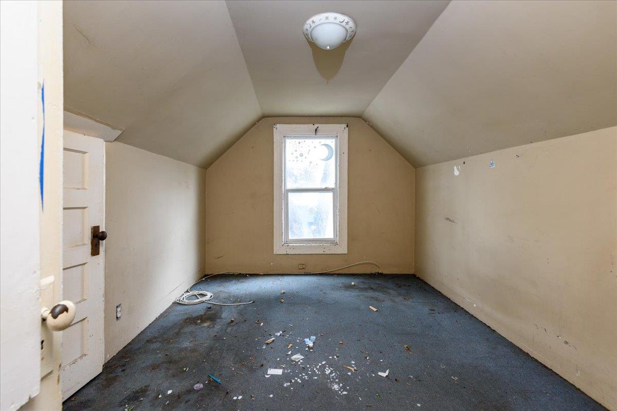 Detail Gallery Image 12 of 27 For 108 Cortland Ave, San Francisco,  CA 94110 - 2 Beds | 1 Baths