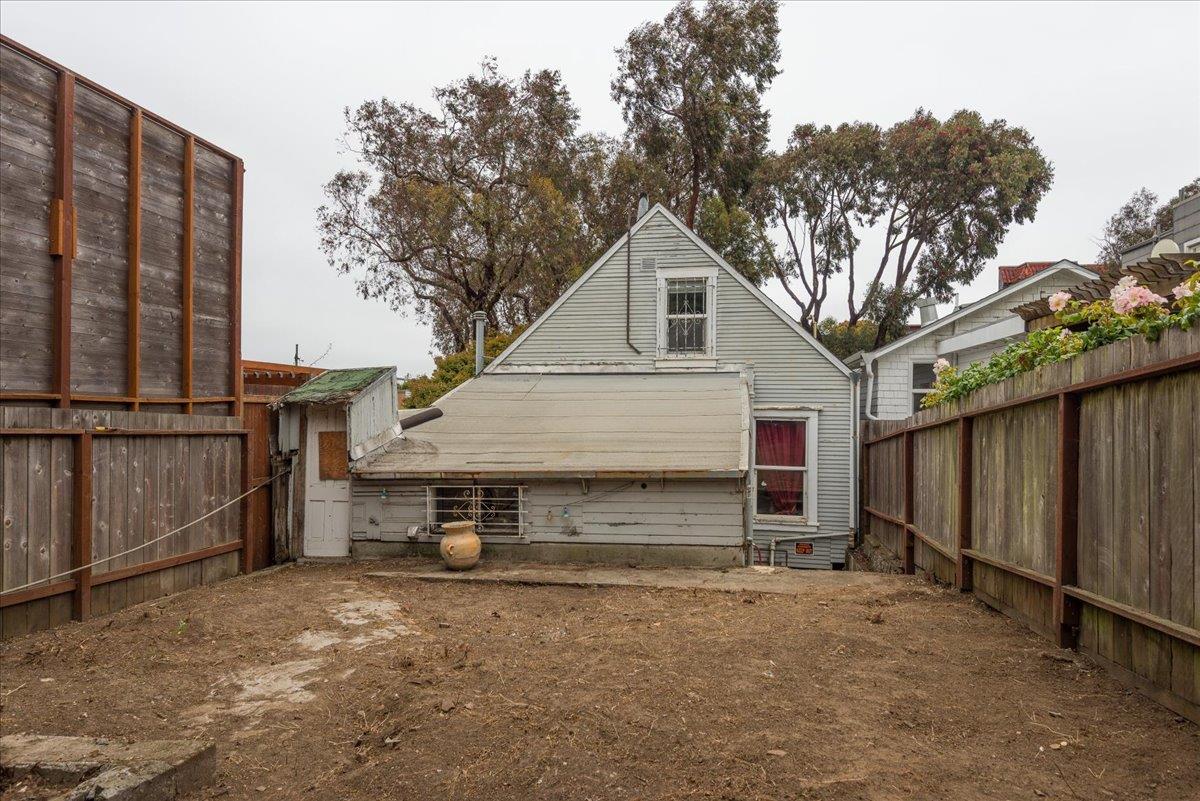 Detail Gallery Image 14 of 27 For 108 Cortland Ave, San Francisco,  CA 94110 - 2 Beds | 1 Baths