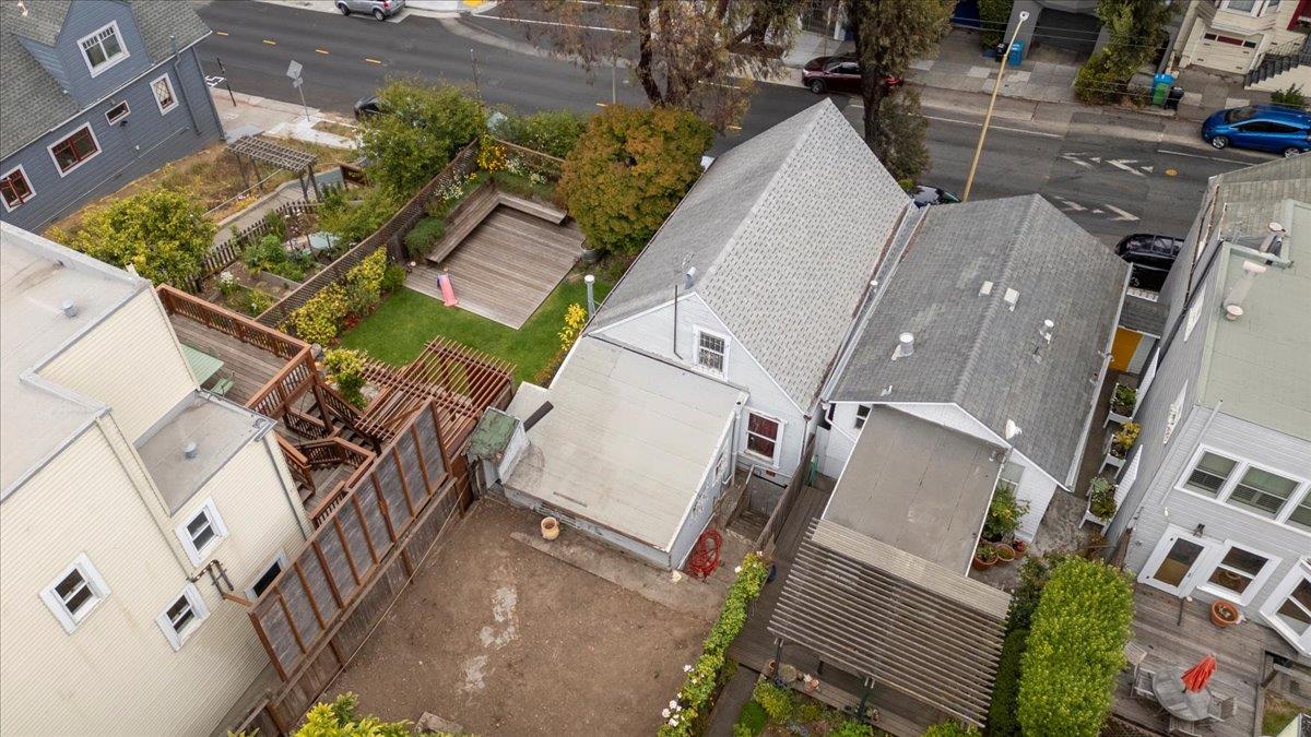 Detail Gallery Image 21 of 27 For 108 Cortland Ave, San Francisco,  CA 94110 - 2 Beds | 1 Baths