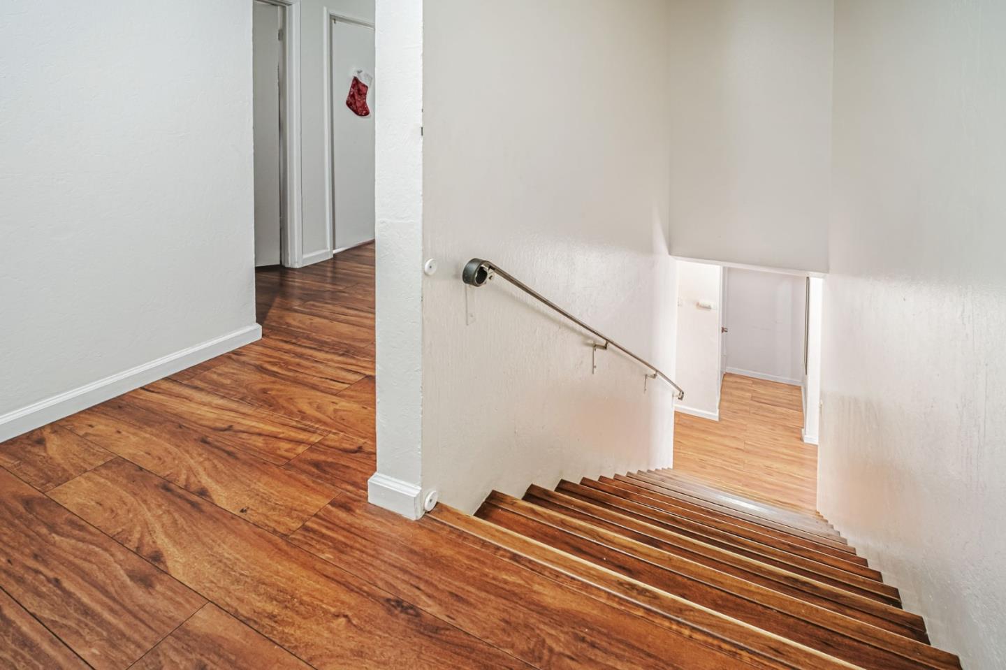 Detail Gallery Image 5 of 15 For 188 Sunset Blvd, Hayward,  CA 94541 - – Beds | – Baths