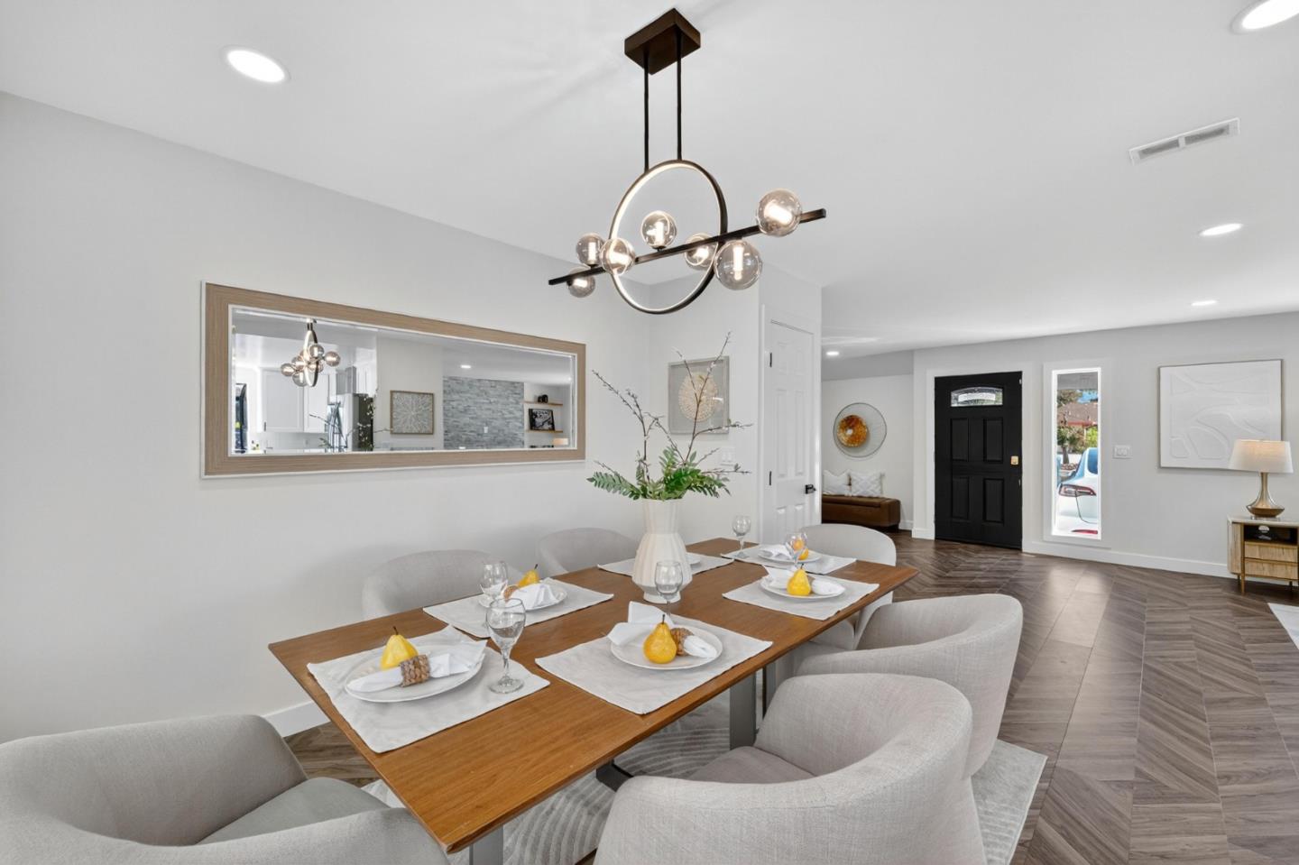 Detail Gallery Image 12 of 43 For 5602 Meridian Ave, San Jose,  CA 95118 - 3 Beds | 2 Baths