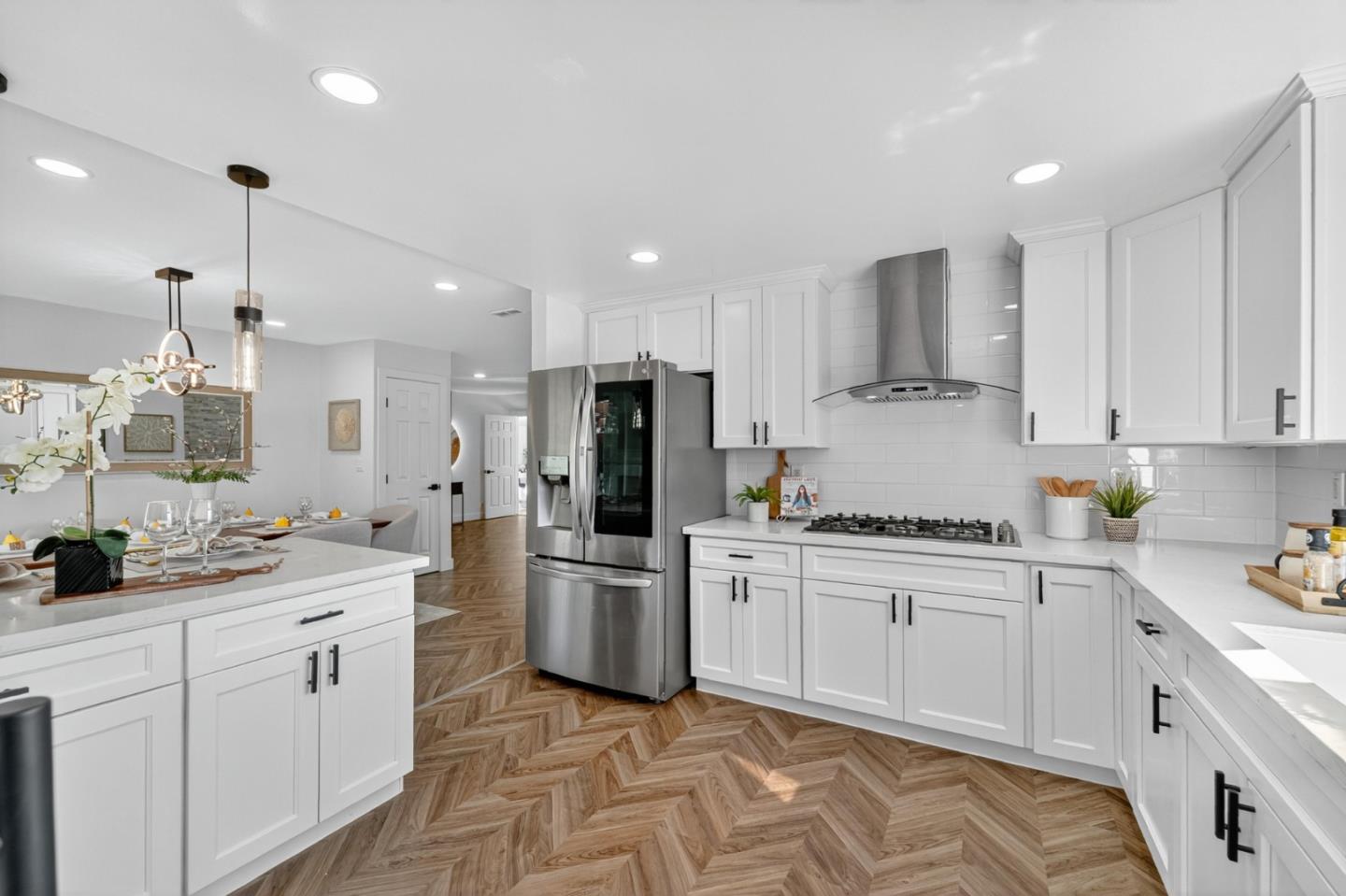 Detail Gallery Image 16 of 43 For 5602 Meridian Ave, San Jose,  CA 95118 - 3 Beds | 2 Baths