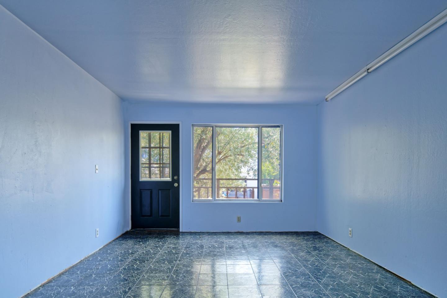 Detail Gallery Image 17 of 38 For 268 Alameda De Las Pulgas, Redwood City,  CA 94062 - 5 Beds | 3 Baths