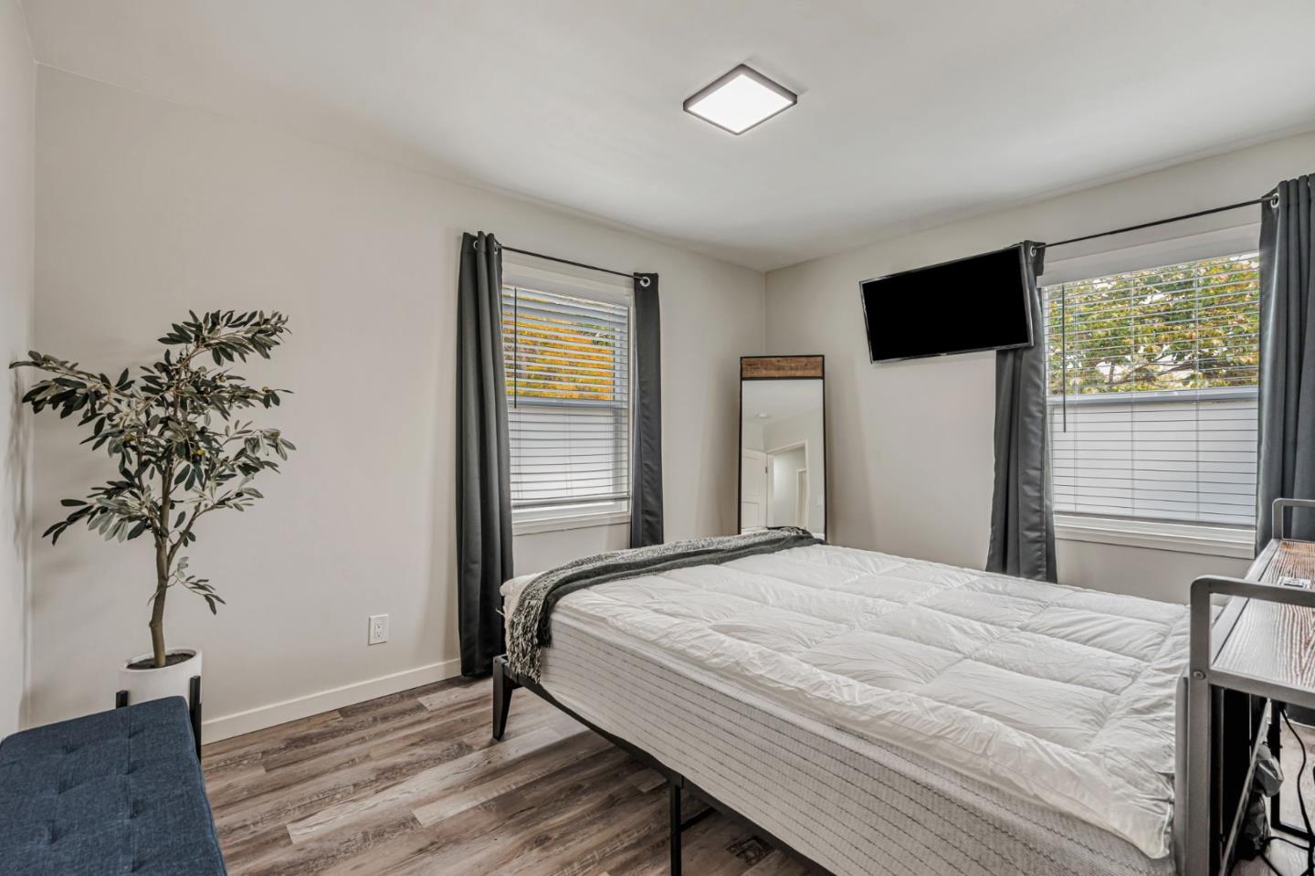 Detail Gallery Image 16 of 30 For 15867 Hesperian Blvd, San Lorenzo,  CA 94580 - 3 Beds | 1 Baths