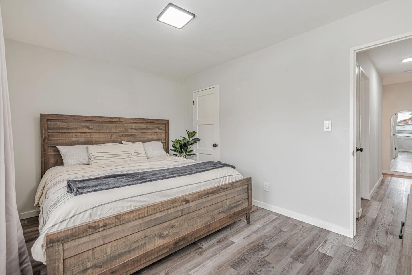 Detail Gallery Image 19 of 30 For 15867 Hesperian Blvd, San Lorenzo,  CA 94580 - 3 Beds | 1 Baths