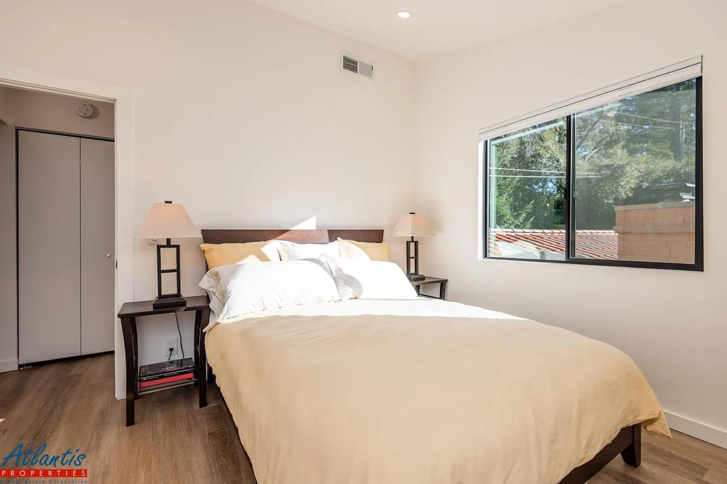 Detail Gallery Image 6 of 9 For 16158a Bachman Ave, Monte Sereno,  CA 95030 - 1 Beds | 1 Baths