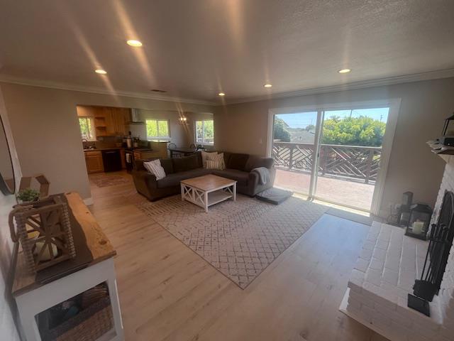 Detail Gallery Image 3 of 57 For 908 Bancroft Ave, Half Moon Bay,  CA 94019 - 5 Beds | 3 Baths