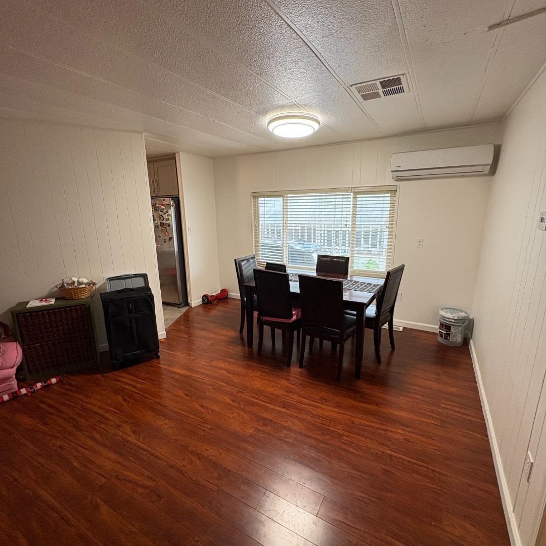 Detail Gallery Image 4 of 12 For 418 Pinefield #418,  San Jose,  CA 95134 - 4 Beds | 2 Baths