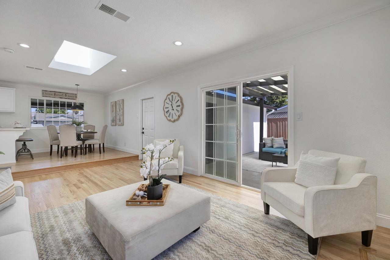 Detail Gallery Image 10 of 38 For 1075 Summerfield Dr, San Jose,  CA 95121 - 3 Beds | 2 Baths