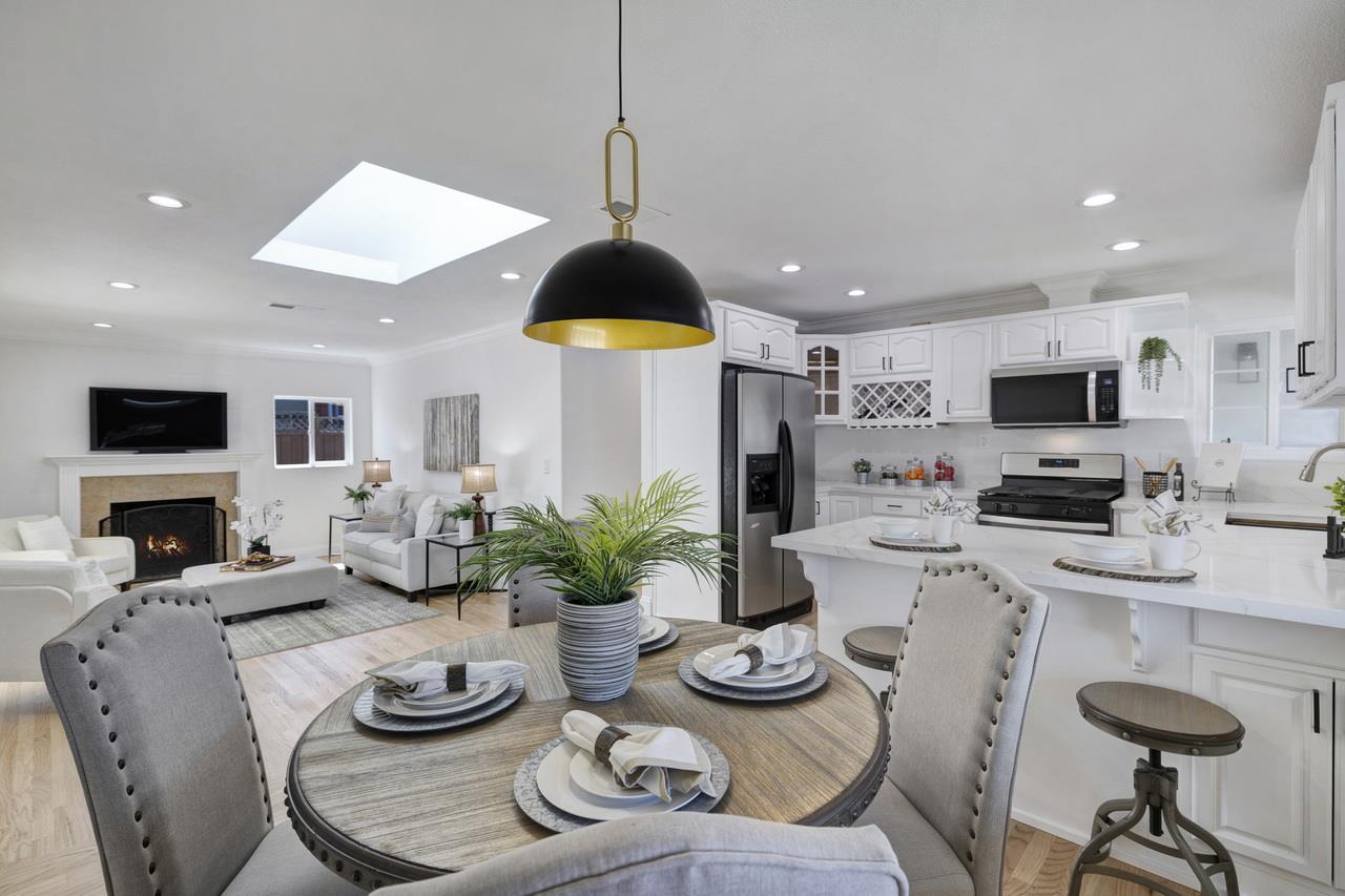 Detail Gallery Image 14 of 38 For 1075 Summerfield Dr, San Jose,  CA 95121 - 3 Beds | 2 Baths