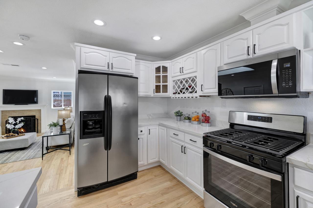 Detail Gallery Image 18 of 38 For 1075 Summerfield Dr, San Jose,  CA 95121 - 3 Beds | 2 Baths