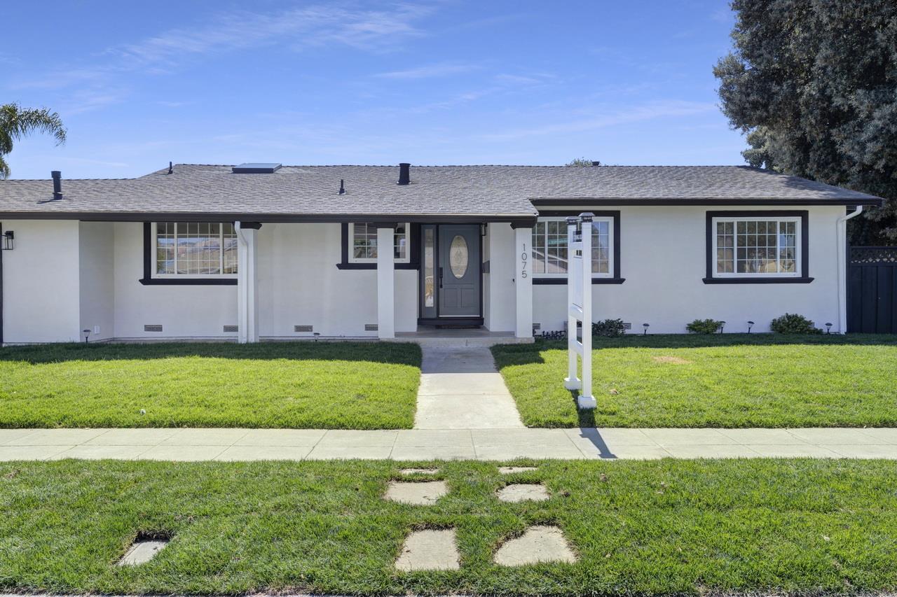 Detail Gallery Image 2 of 38 For 1075 Summerfield Dr, San Jose,  CA 95121 - 3 Beds | 2 Baths