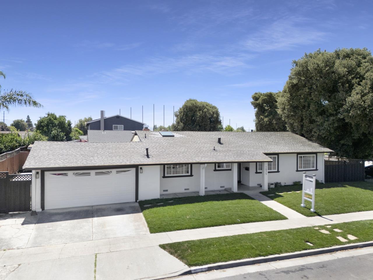 Detail Gallery Image 3 of 38 For 1075 Summerfield Dr, San Jose,  CA 95121 - 3 Beds | 2 Baths
