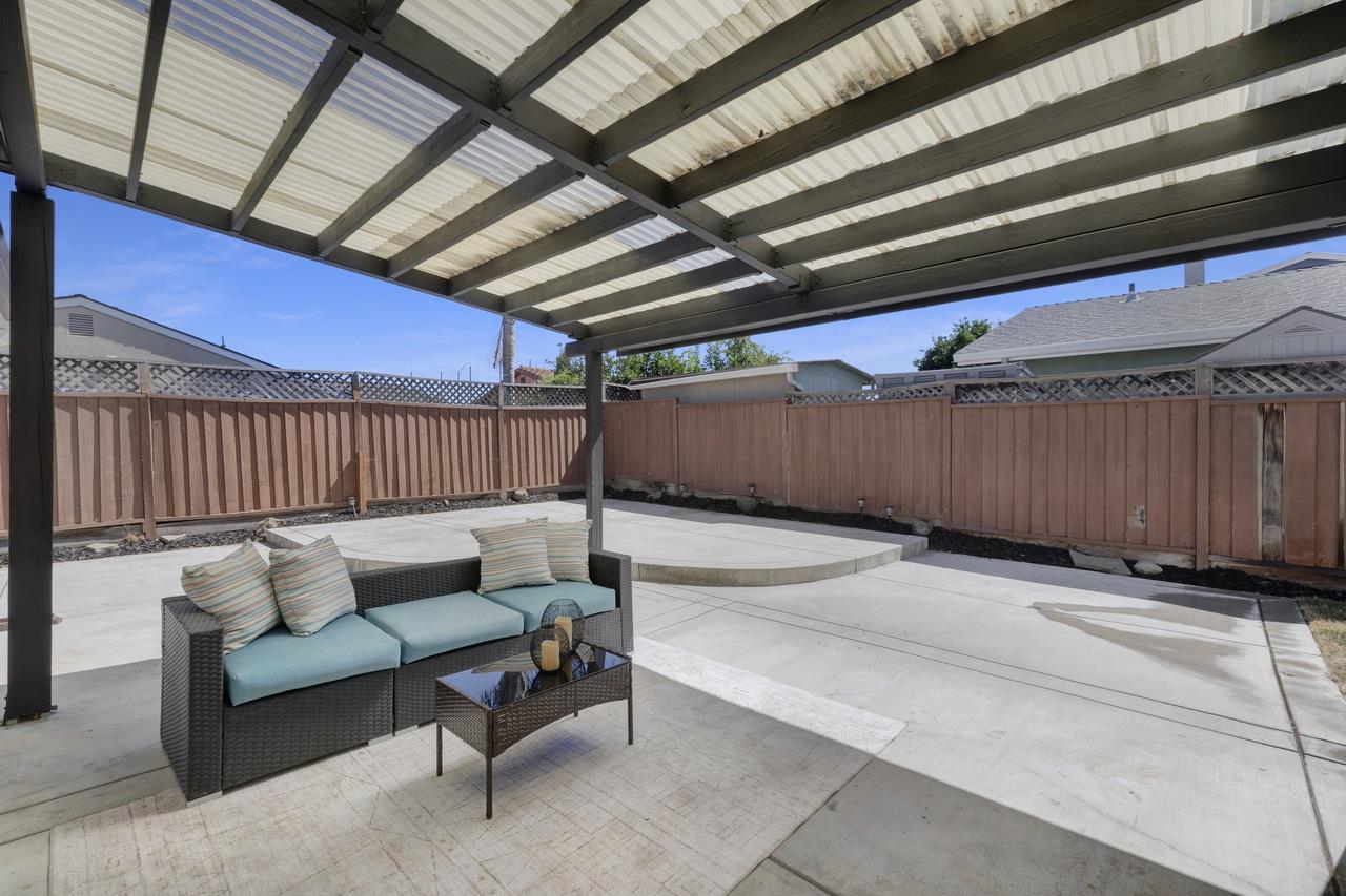 Detail Gallery Image 32 of 38 For 1075 Summerfield Dr, San Jose,  CA 95121 - 3 Beds | 2 Baths