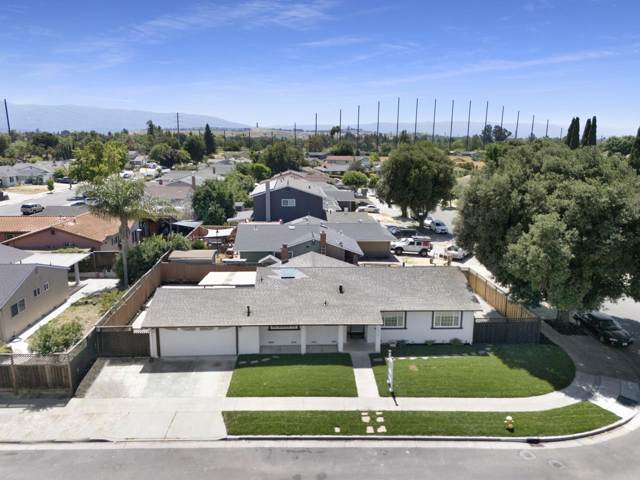 Detail Gallery Image 35 of 38 For 1075 Summerfield Dr, San Jose,  CA 95121 - 3 Beds | 2 Baths