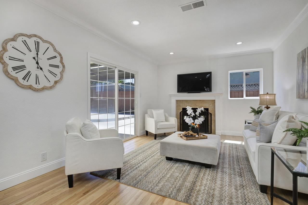 Detail Gallery Image 8 of 38 For 1075 Summerfield Dr, San Jose,  CA 95121 - 3 Beds | 2 Baths