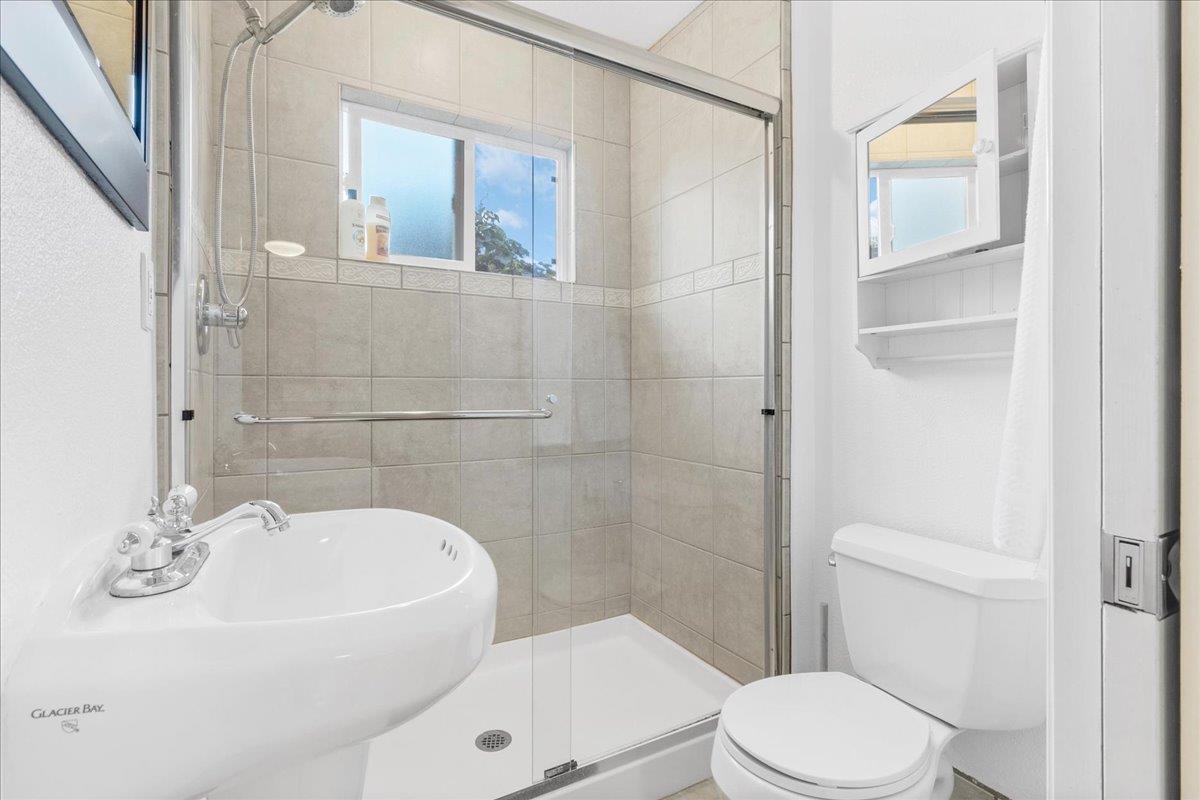 Detail Gallery Image 32 of 37 For 323 Rutland, San Jose,  CA 95128 - 2 Beds | 1 Baths