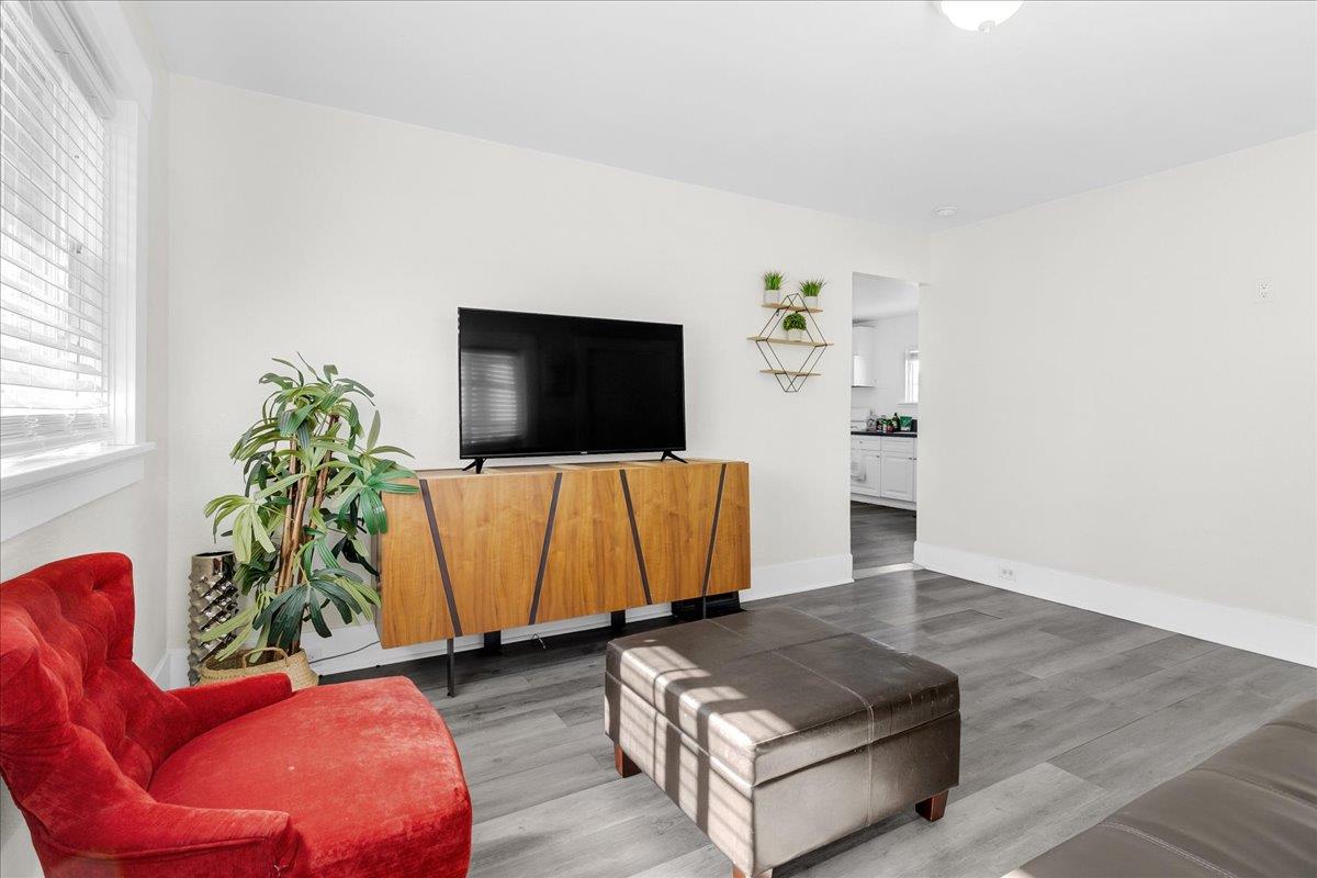 Detail Gallery Image 6 of 37 For 323 Rutland, San Jose,  CA 95128 - 2 Beds | 1 Baths